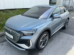 Mittelblau metallic Gebraucht 2024 Audi Q4 Sportback e-tron Business SUV | € 51.990