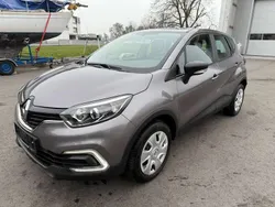 Grau Gebraucht 2019 Renault Captur Life SUV | € 11.990 (Fairer Preis)