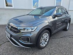 Dunkelgrau metallic Neu 2025 VW T-Roc SUV | € 29.800 (Fairer Preis)