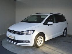 Weiss normal Gebraucht 2017 VW Touran Comfortline Van / Kleinbus | € 14.989 (Fairer Preis)