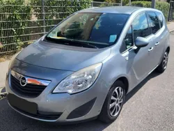 Grau Gebraucht 2011 Opel Meriva Edition Van / Kleinbus | € 3.600 (Guter Preis)