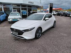 Weiß Neu 2025 Mazda 3 Exclusive-Line Limousine | € 31.490 (Etwas zu teuer)