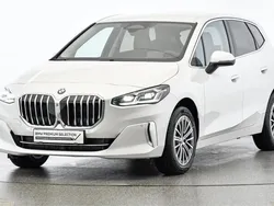 Weiß Gebraucht 2024 BMW 218 Active Tourer Luxury Line Van / Kleinbus | € 37.990 (Guter Preis)