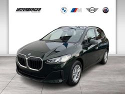 Grün Neu 2025 BMW 216 Shadowline | € 30.590