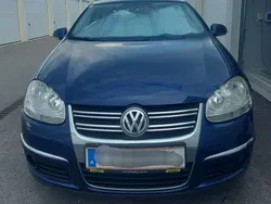 Blau Gebraucht 2009 VW Jetta Trendline Limousine | € 3.700 (Guter Preis)