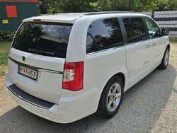 Weiß Gebraucht 2014 Lancia Voyager Silver Van / Kleinbus | € 9.999 (Fairer Preis)