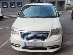 Weiß Gebraucht 2014 Lancia Voyager Platinum Van / Kleinbus | € 10.390