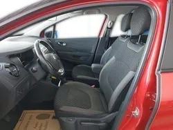Rot Gebraucht 2019 Renault Captur Intens SUV | € 13.980 (Fairer Preis)