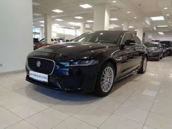 Schwarz Gebraucht 2020 Jaguar XE R-Dynamic Limousine | € 29.500