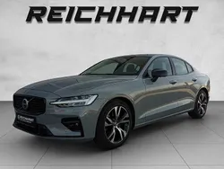 Grau Gebraucht 2024 Volvo S60 Plus Limousine | € 34.900