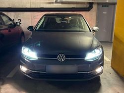 Grau Gebraucht 2017 VW Golf VII Highline Limousine | € 12.500