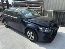 Blau Gebraucht 2015 VW Golf VII Trendline Kombi | € 6.490 (Superpreis)