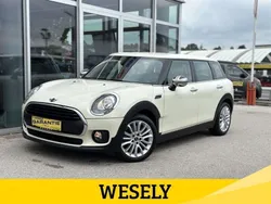 Weiß Gebraucht 2016 Mini One Clubman Kombi | € 11.440