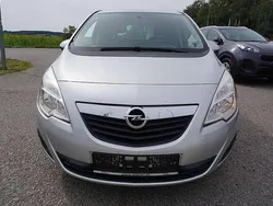 Grau Gebraucht 2011 Opel Meriva Van / Kleinbus | € 2.590 (Guter Preis)