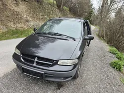 Gebraucht 1999 Chrysler Voyager Van / Kleinbus | € 599