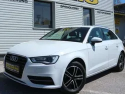 Weiß Gebraucht 2013 Audi A3 Sportback Ambiente Kleinwagen | € 10.990 (Guter Preis)