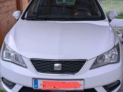 Weiß Gebraucht 2013 Seat Ibiza ST Kombi | € 3.500 (Guter Preis)
