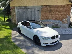 Weiß Gebraucht 2011 BMW 335 Coupé | € 23.500