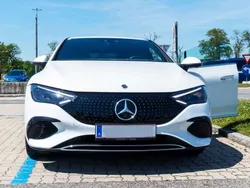 Weiß Gebraucht 2023 Mercedes EQE300 Edition Limousine | € 43.500 (Fairer Preis)
