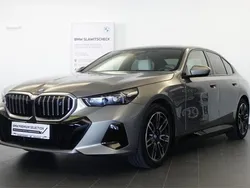 Grau Gebraucht 2024 BMW i5 M Sport Limousine | € 55.500 (Superpreis)