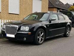 Schwarz Gebraucht 2009 Chrysler 300C Touring Kombi | € 2.750