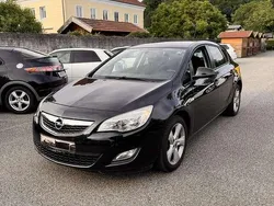 Schwarz Gebraucht 2012 Opel Astra Sport Limousine | € 8.299 (Etwas zu teuer)