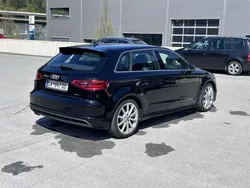 Gebraucht 2015 Audi A3 Sportback Attraction Limousine | € 13.000 (Superpreis)