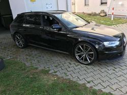 Schwarz Gebraucht 2013 Audi RS4 Kombi | € 39.000