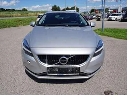 Silber Gebraucht 2016 Volvo V40 Kinetic Kombi | € 7.290