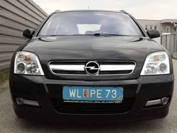 Schwarz Gebraucht 2005 Opel Signum Edition Kombi | € 4.994