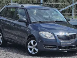 Grau Gebraucht 2010 Skoda Fabia Kombi | € 2.999 (Guter Preis)