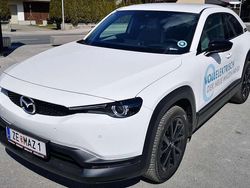 Weiß Gebraucht 2020 Mazda MX30 Touring SUV | € 28.800