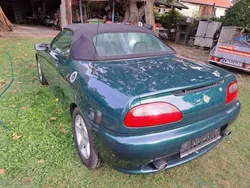 Grün Gebraucht 1998 MG F Cabrio | € 5.900
