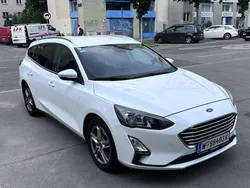 Weiß Gebraucht 2021 Ford Focus Cool & Connect Kombi | € 11.499 (Superpreis)