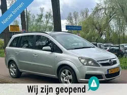 Grau Gebraucht 2006 Opel Zafira Enjoy Van / Kleinbus | € 1.999 (Fairer Preis)