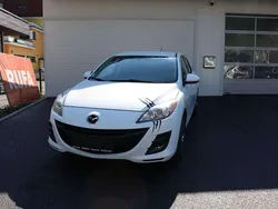 Weiß Gebraucht 2010 Mazda 3 Edition Limousine | € 2.250