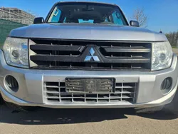 Silber Gebraucht 2012 Mitsubishi Pajero SUV | € 5.350
