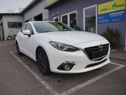 Weiß Gebraucht 2015 Mazda 3 Center-Line Kleinwagen | € 13.950 (Fairer Preis)