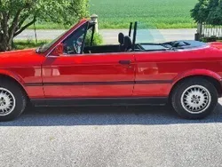 Rot Gebraucht 1990 BMW 325 Cabriolet Cabrio | € 22.325