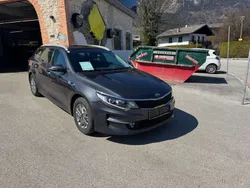 Grau Gebraucht 2017 Kia Optima Edition 7 Kombi | € 13.900