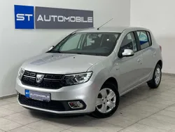 Silber Gebraucht 2017 Dacia Sandero Kleinwagen | € 11.990 (Etwas zu teuer)