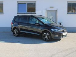 Schwarz metallicperleffektno Gebraucht 2016 VW Touran Comfortline Van / Kleinbus | € 15.990 (Guter Preis)