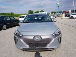 Grau Gebraucht 2017 Hyundai Ioniq Premium Limousine | € 10.990 (Guter Preis)