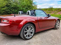 Rot Gebraucht 2012 Mazda MX5 Takumi-Line Cabrio | € 14.999