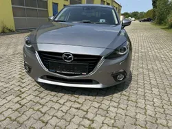 Grau Gebraucht 2016 Mazda 3 Sports-Line Limousine | € 10.490 (Fairer Preis)