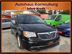 Schwarz Gebraucht 2013 Lancia Voyager Van / Kleinbus | € 19.990
