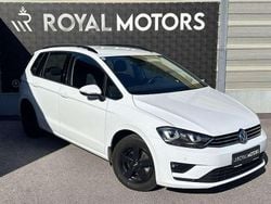 Weiß Gebraucht 2016 VW Golf Sportsvan Van / Kleinbus | € 14.490