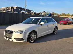 Weiß Gebraucht 2014 Audi A3 Sportback Limousine | € 6.650