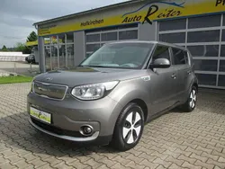 Grau Gebraucht 2017 Kia Soul EV 2 SUV | € 12.990 (Fairer Preis)