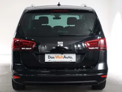 Schwarz metallic Gebraucht 2022 Seat Alhambra XCELLENCE Van / Kleinbus | € 29.550 (Teuer)